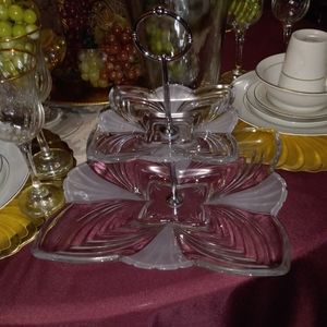 Vintage 2 Tiered Serving Tray